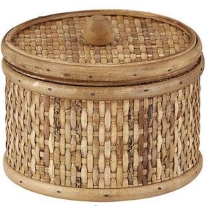 X S O L D X  Woven Rattan Basket W/Lid